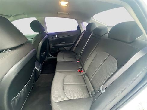 Used 2017 Kia Optima Premium image 22