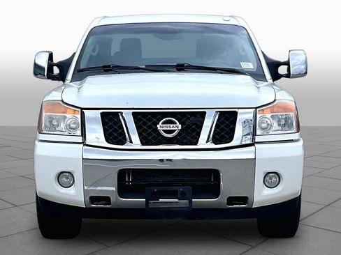 Used 2013 Nissan Titan SV w/ SV Value Truck Pkg AWD/4WD image 3