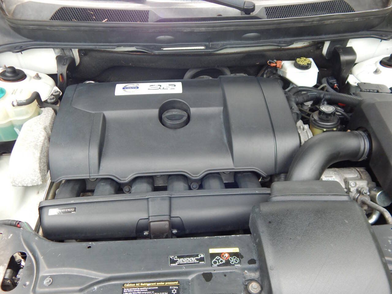 Used 2013 Volvo XC90 3.2 R-Design AWD/4WD image 18