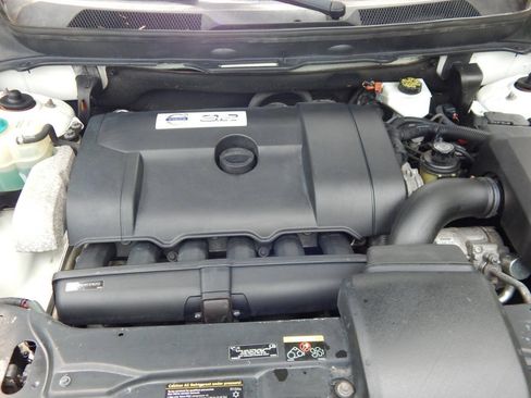Used 2013 Volvo XC90 3.2 R-Design AWD/4WD image 18