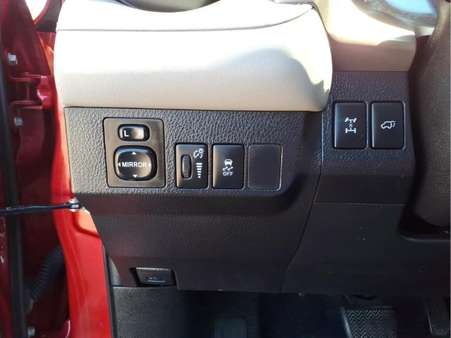 Used 2015 Toyota RAV4 Limited AWD/4WD image 14