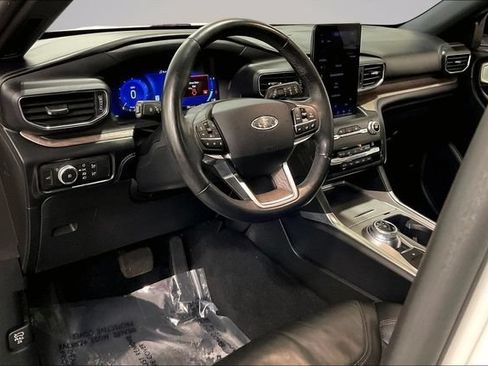 Used 2020 Ford Explorer Platinum w/ Premium Technology Package AWD/4WD image 14
