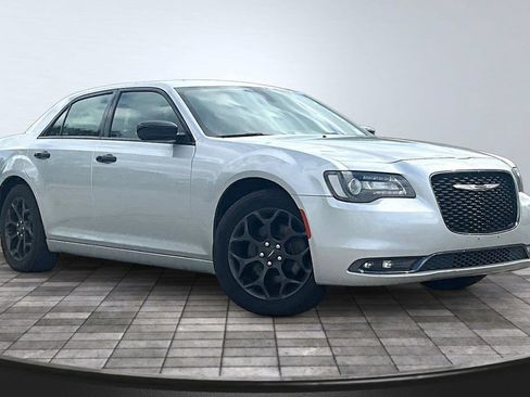 Used 2020 Chrysler 300 S AWD/4WD image 3