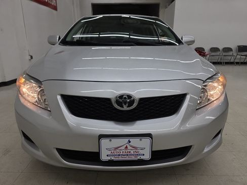 Used 2010 Toyota Corolla LE w/ All Weather Guard Pkg FWD image 2