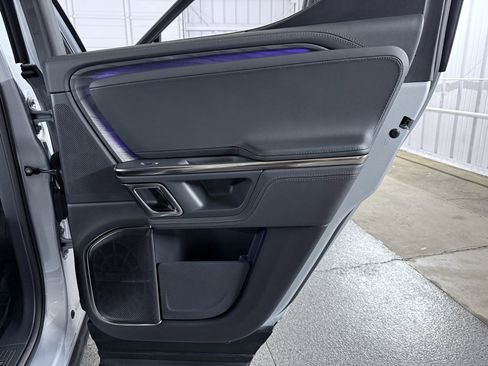 Used 2022 Rivian R1T Adventure image 26