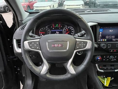 Used 2023 GMC Terrain SLT FWD image 12