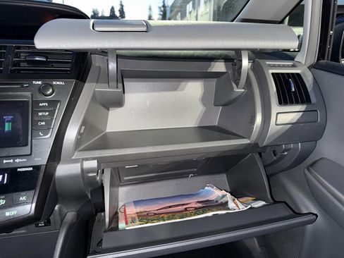 Used 2012 Toyota Prius V Two image 15