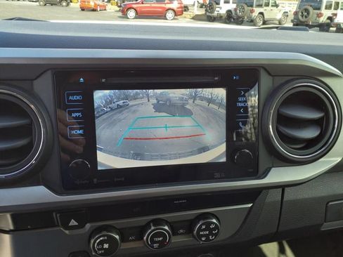 Used 2019 Toyota Tacoma SR5 RWD image 5
