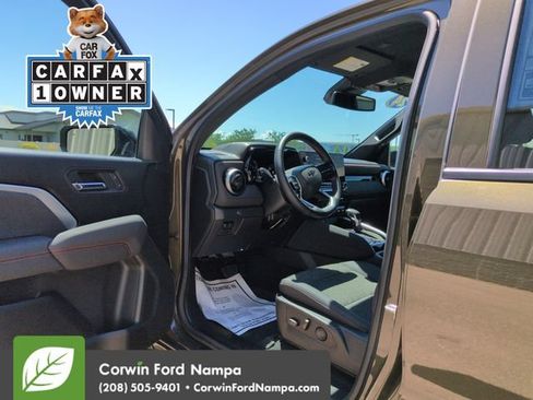 Used 2024 Chevrolet Colorado Z71 w/ Z71 Convenience Package 2 AWD/4WD image 9