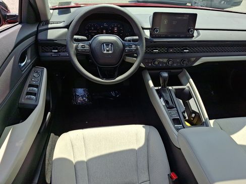 Certified 2025 Honda Accord SE image 11