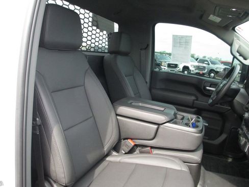 Used 2025 Chevrolet Silverado 3500 W/T w/ WT Convenience Package image 20