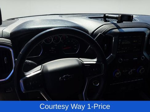 Used 2021 Chevrolet Silverado 1500 LT Trail Boss w/ Convenience Package II AWD/4WD image 12