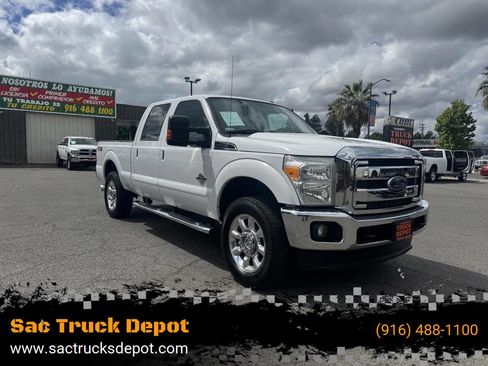 Used 2016 Ford F250 Lariat w/ Lariat Interior Package image 1