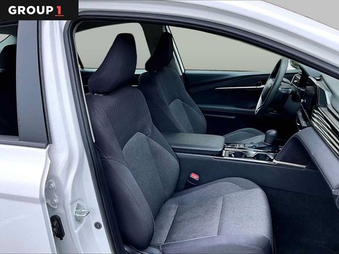 Used 2025 Toyota Camry LE FWD image 8