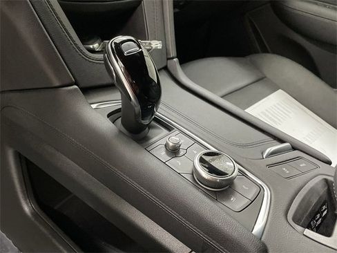 Certified 2025 Cadillac XT5 Sportv w/ Technology Package image 23