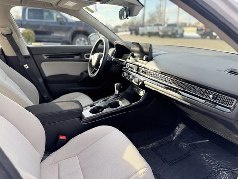 Used 2023 Honda Civic EX image 11