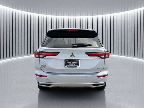 Used 2024 Mitsubishi Outlander SE FWD image 5