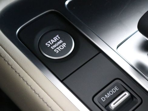 Certified 2025 INFINITI QX60 Sensory w/ Vision Package AWD/4WD image 17