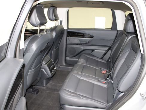 New 2026 Lincoln Nautilus Premier AWD/4WD image 25