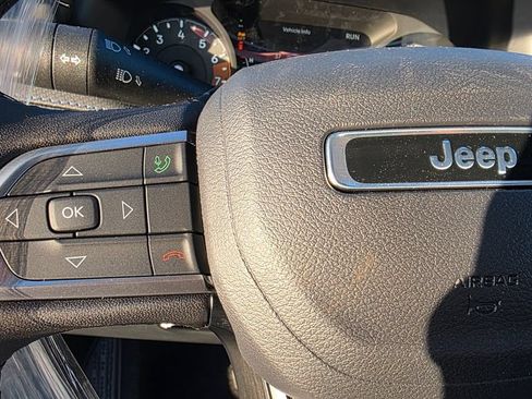 New 2026 Jeep Compass Latitude AWD/4WD image 16