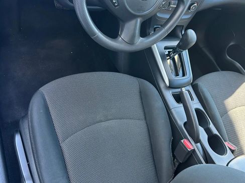 Used 2019 Nissan Sentra S w/ Appearance Package image 9