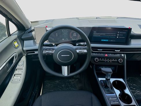 New 2026 Hyundai Sonata SE FWD image 15