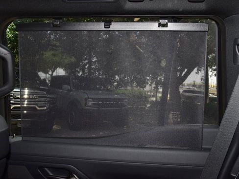 Used 2024 Lexus GX 550 w/ Accessory Package (Z1) AWD/4WD image 19