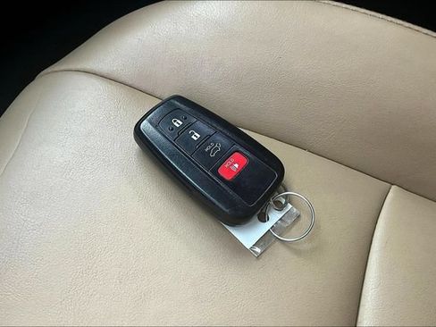 Used 2019 Toyota RAV4 XLE Premium w/ Cold Weather Package FWD image 34