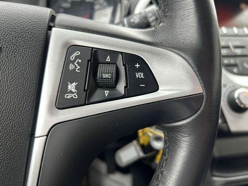 Used 2017 GMC Terrain SLE FWD image 19