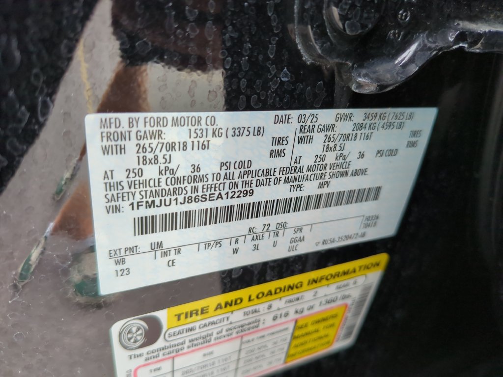 Certified 2025 Ford Expedition Active AWD/4WD image 38