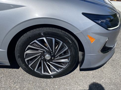 Used 2023 Hyundai Sonata Limited FWD image 29