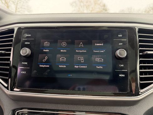 Used 2019 Volkswagen Atlas SEL image 32