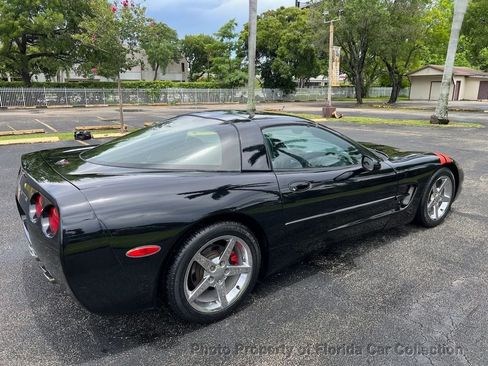 Used 1998 Chevrolet Corvette Coupe w/ Roof Pkg RWD image 4