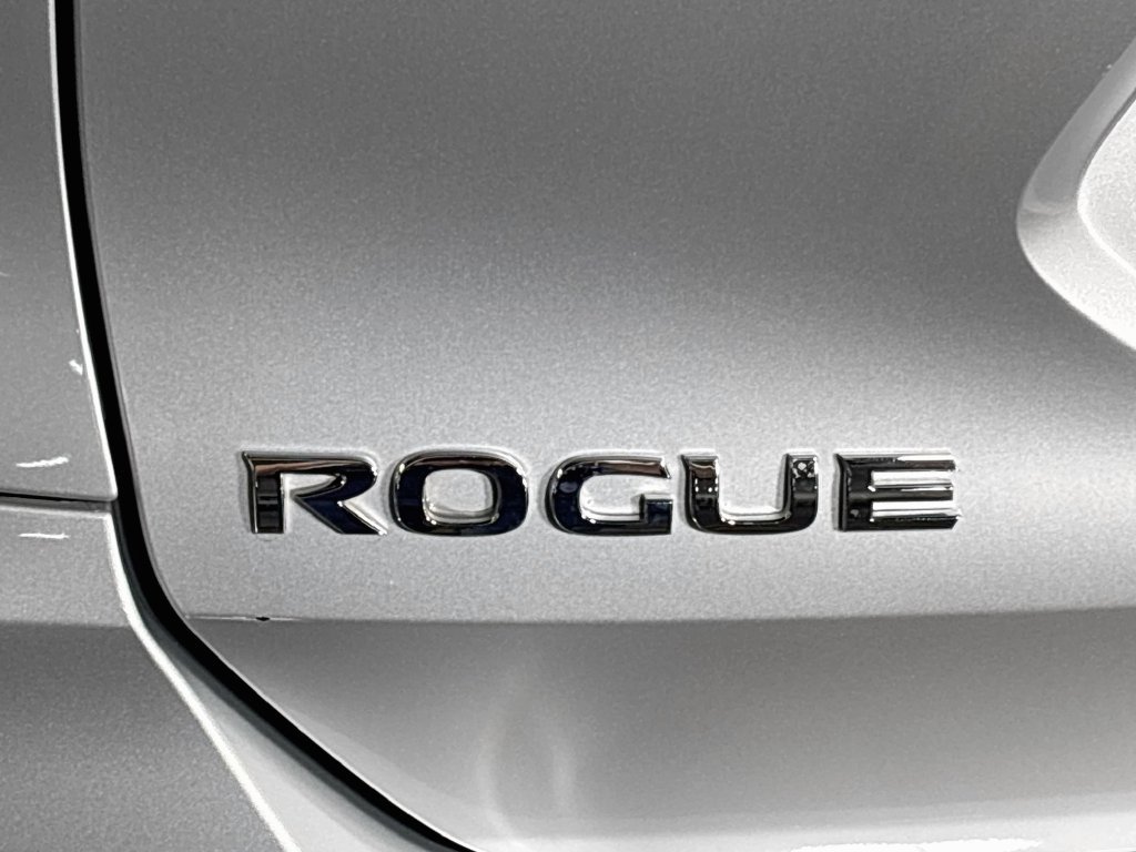 Used 2018 Nissan Rogue SL w/ Premium Package AWD/4WD image 25