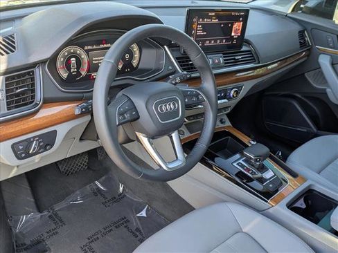 Used 2023 Audi Q5 2.0T Premium Plus w/ Premium Plus Package AWD/4WD image 10