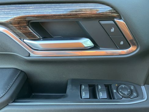 New 2026 GMC Sierra 1500 Elevation image 14