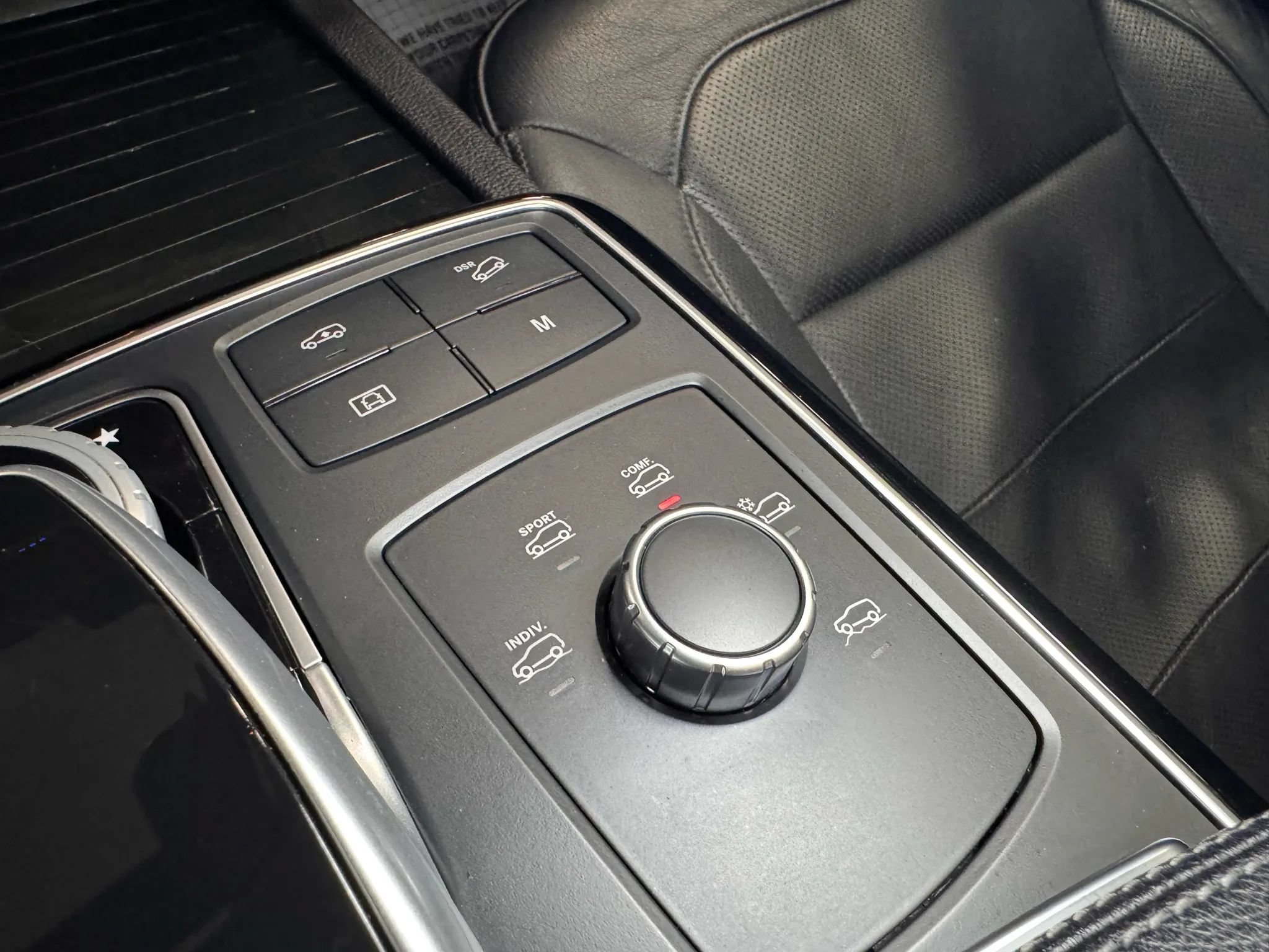 Used 2018 Mercedes-Benz GLS 550 4MATIC w/ Driver Assistance Package image 46