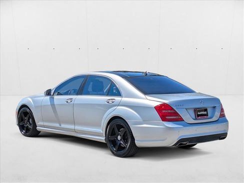 Used 2010 Mercedes-Benz S 550 image 7