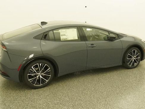 New 2026 Toyota Prius XLE FWD image 10