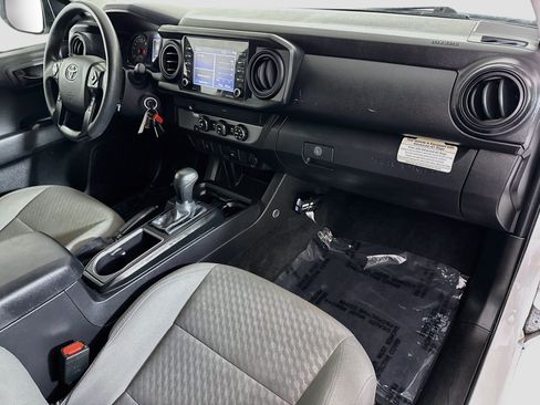 Used 2022 Toyota Tacoma SR RWD image 29