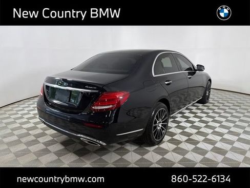 Used 2018 Mercedes-Benz E 300 4MATIC image 7