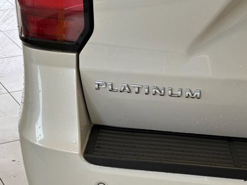 Used 2019 Ford Expedition Platinum AWD/4WD image 29
