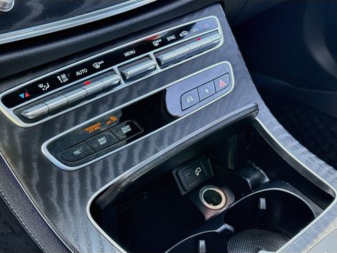 Used 2021 Mercedes-Benz E 350 4MATIC Sedan image 18