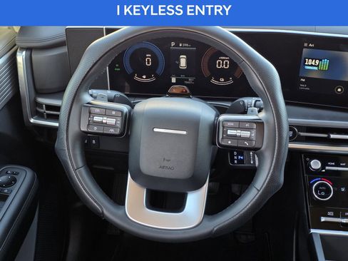 Used 2025 Hyundai Santa Fe SEL image 26