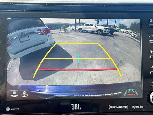 Used 2020 Toyota Highlander Limited image 14