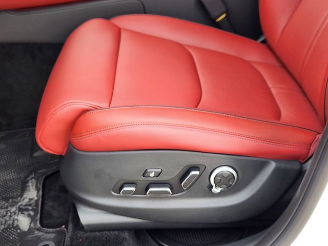 Used 2026 Genesis GV70 2.5T Sport Prestige AWD/4WD image 19