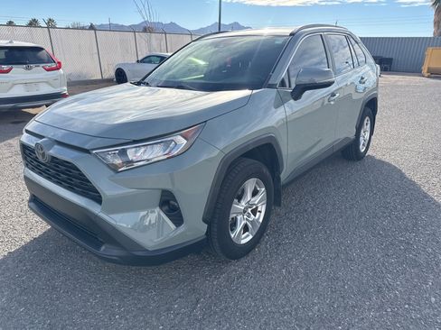 Used 2020 Toyota RAV4 XLE image 1
