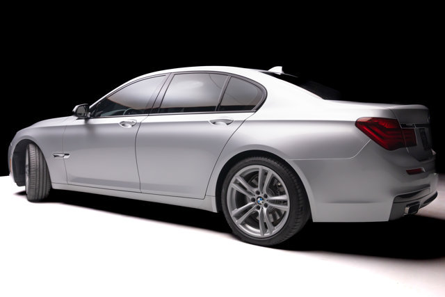 Used 2014 BMW 750i RWD image 24
