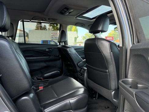 Used 2016 Honda Pilot Elite image 12