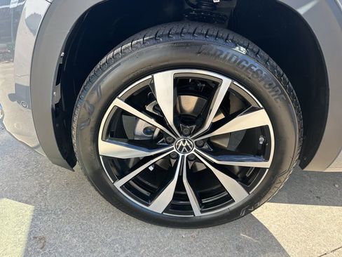 New 2026 Volkswagen Atlas Cross Sport SEL Premium R-Line image 27